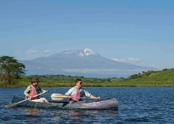 Momella-Lakes-Canoe-Safari_800x600-800x500